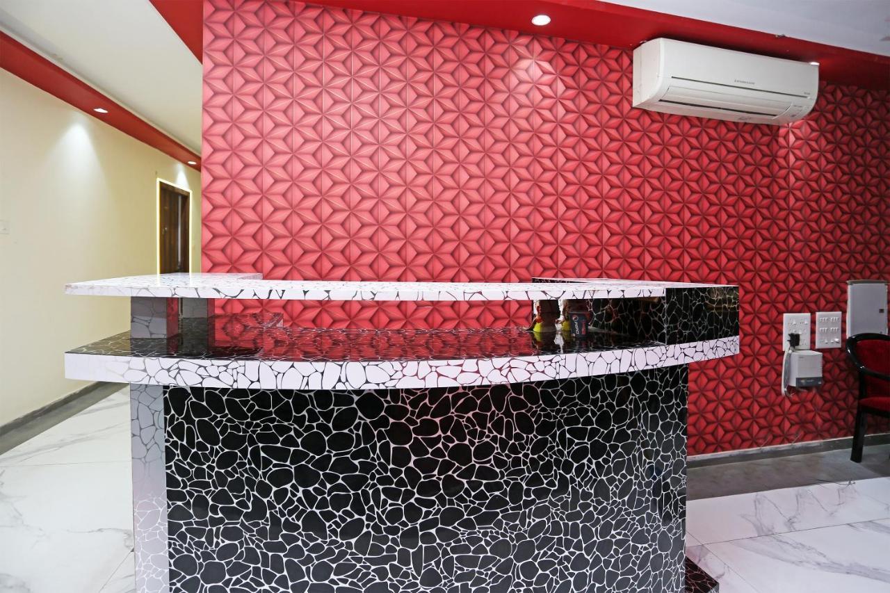 Oyo 23495 Hotel The Park Juhi Bari ภายนอก รูปภาพ